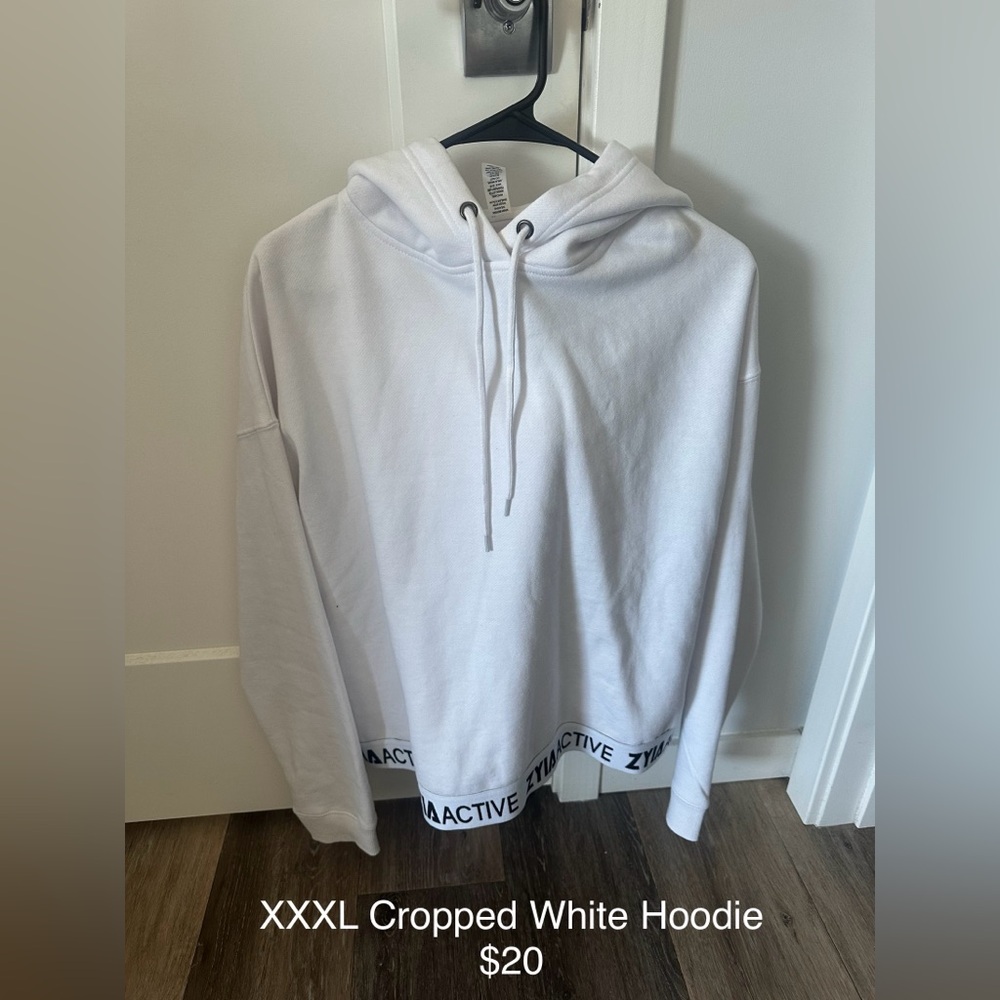 Ziya White Cropped Hoodie